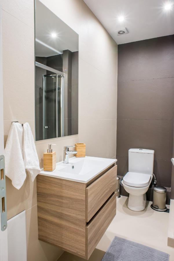 A25 Pristine & Sunny Flat With Balcony At Downtown Athens Apartment Bagian luar foto
