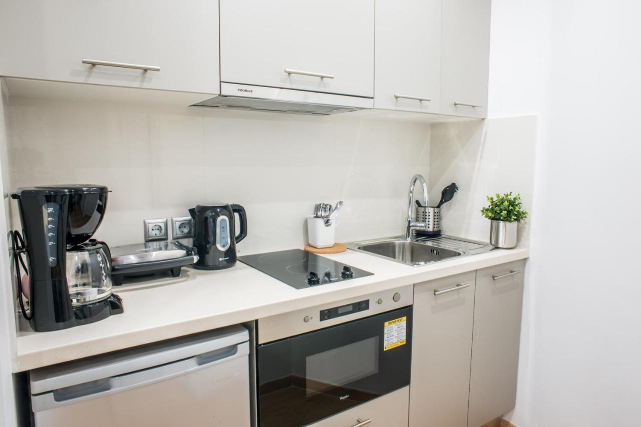 A25 Pristine & Sunny Flat With Balcony At Downtown Athens Apartment Bagian luar foto